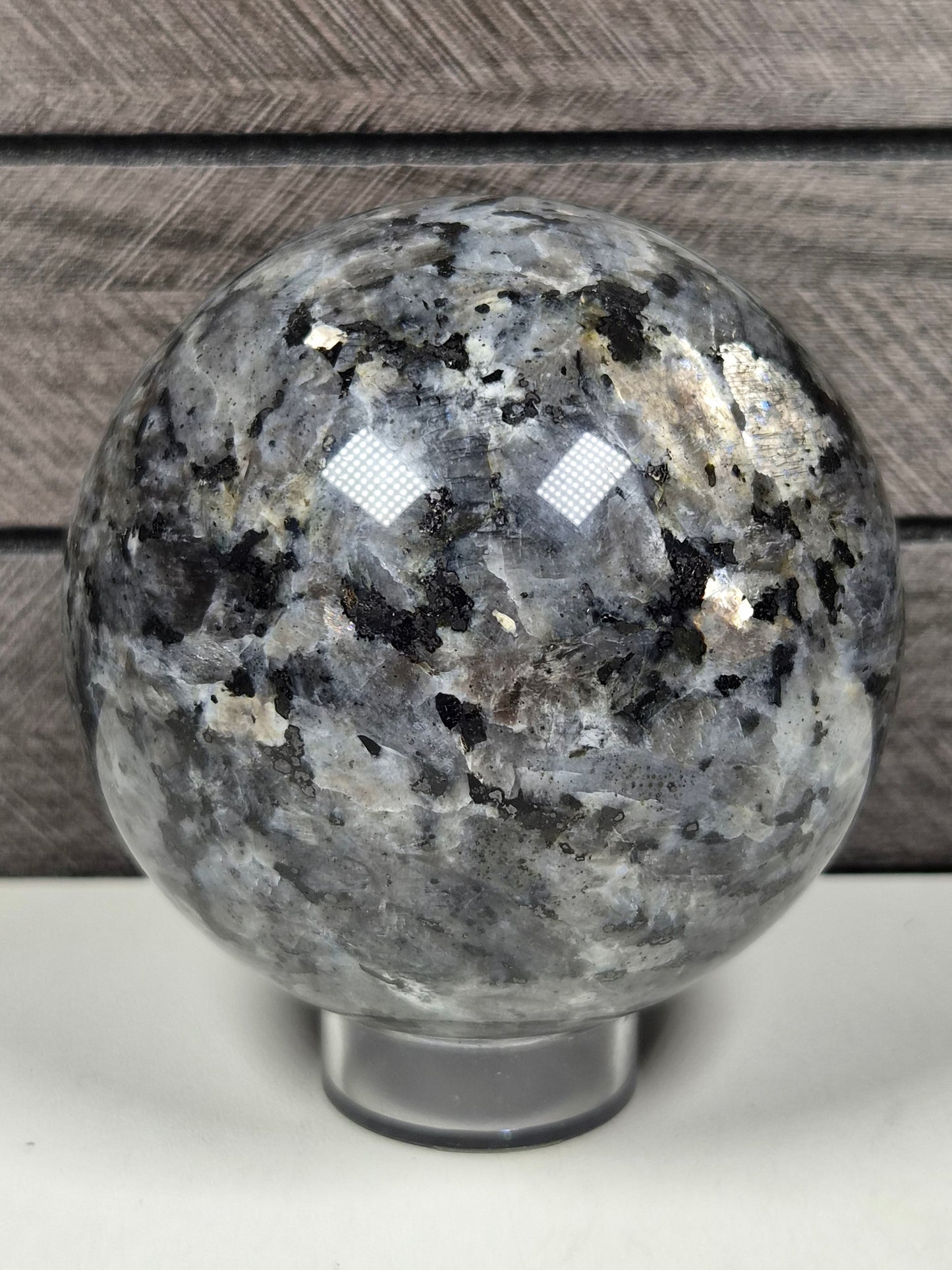 Larvikiet bol 732 gram
