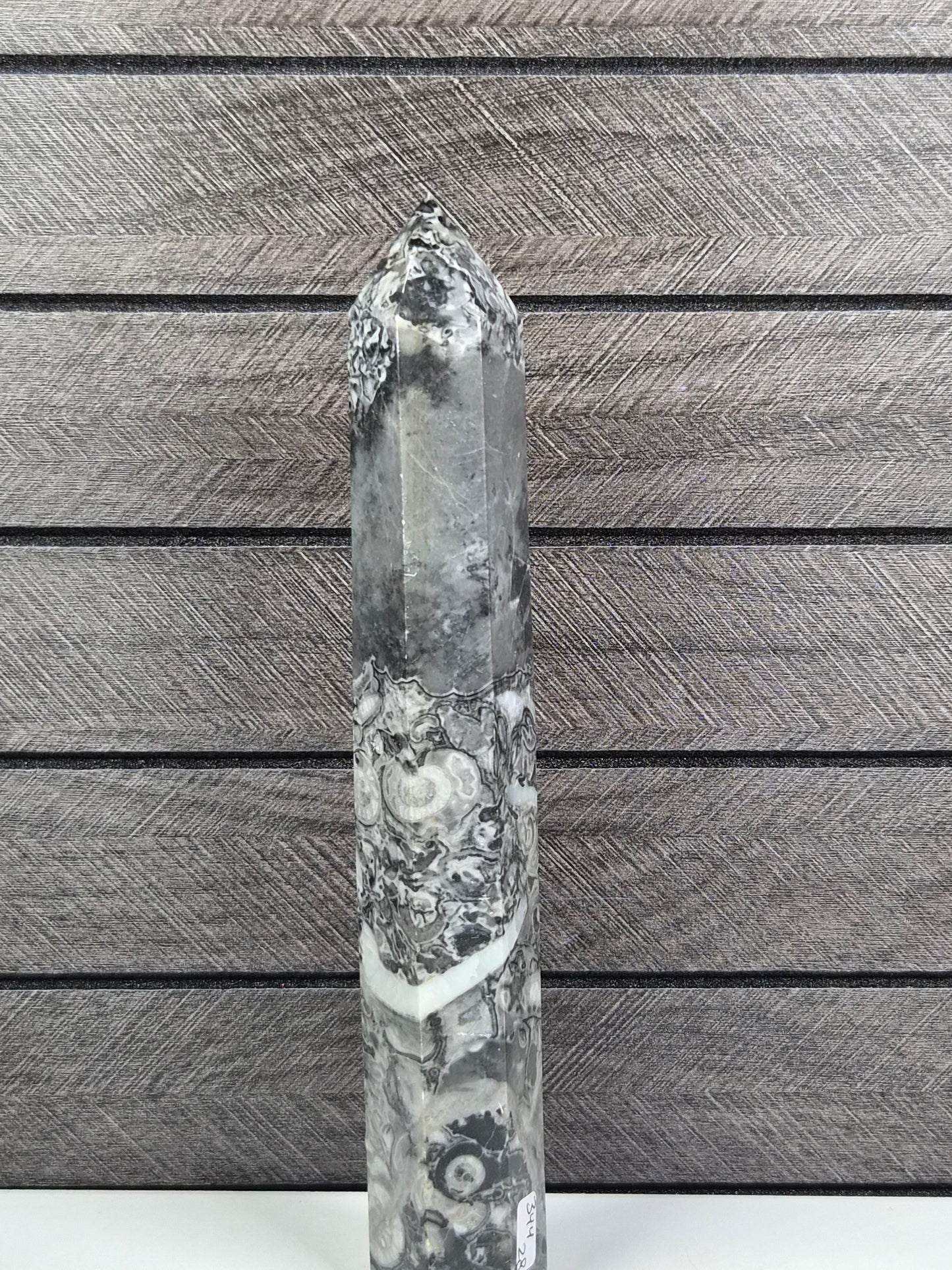 Fossiel Jaspis Toren 344 gram