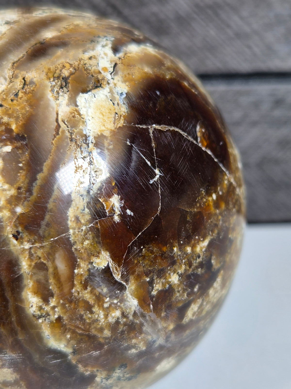Zwarte Opaal bol 382 gram