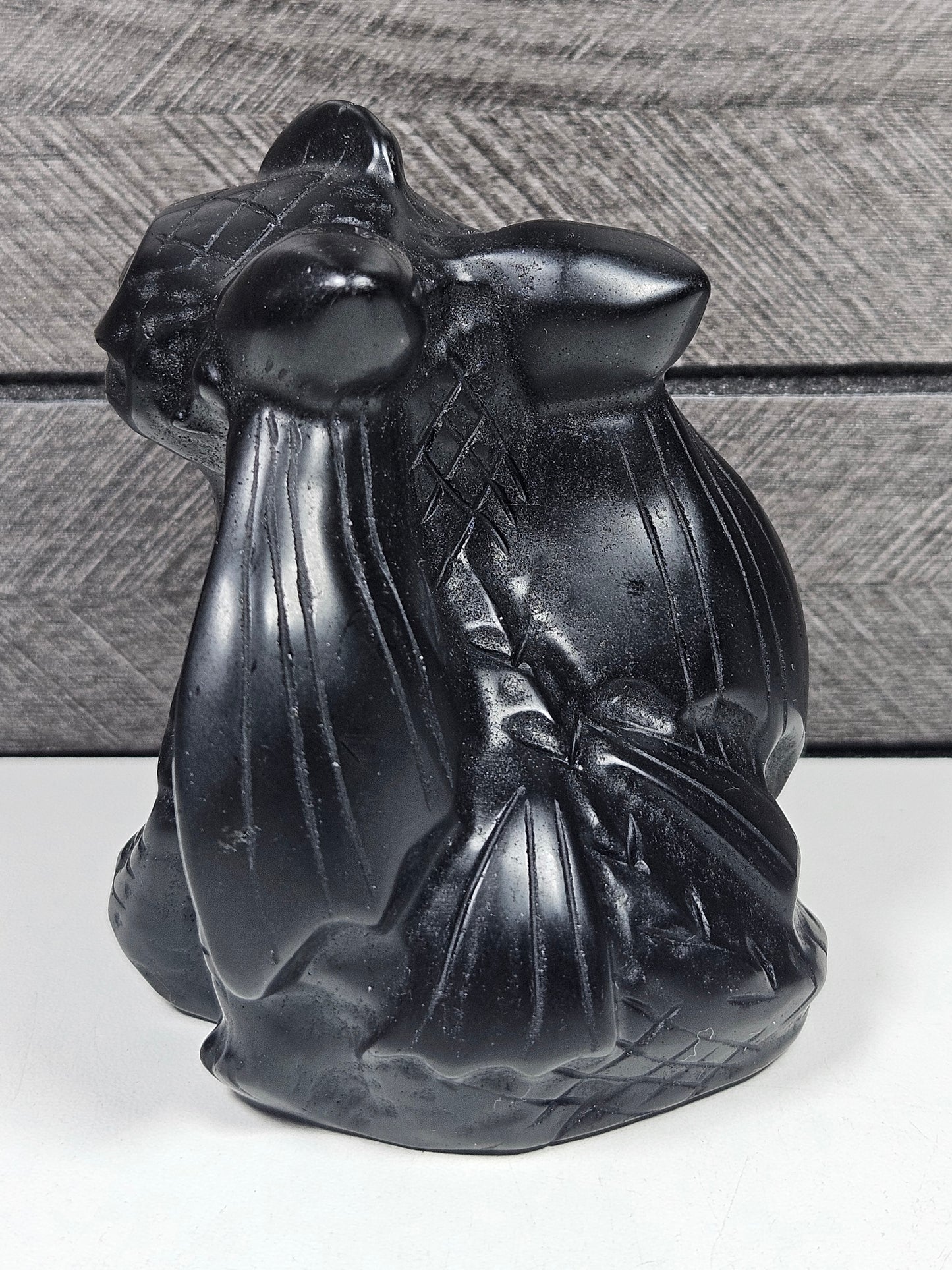 Schwarzer Obsidian Zahnlos 300 Gramm