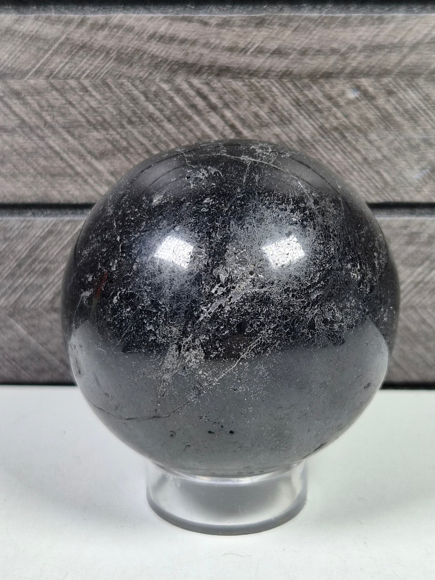 Zwarte Toermalijn bol 388 gram
