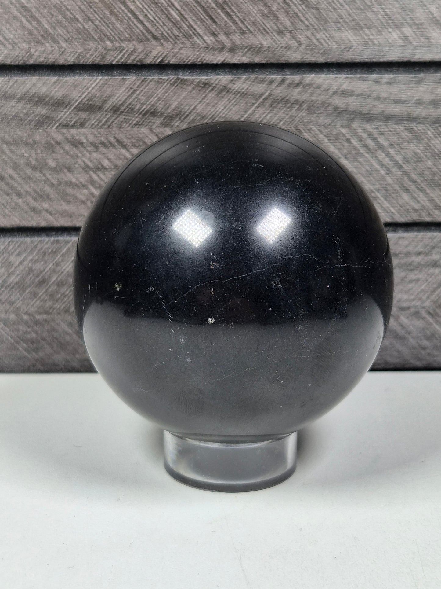 Zwarte Toermalijn bol 614 gram