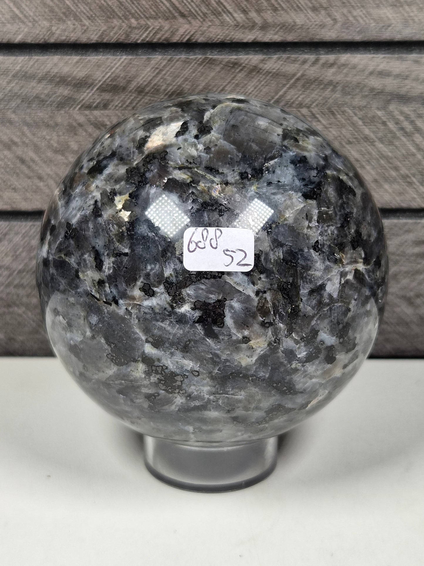 Larvikiet bol 688 gram