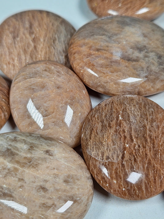 Roze maansteen zaksteen