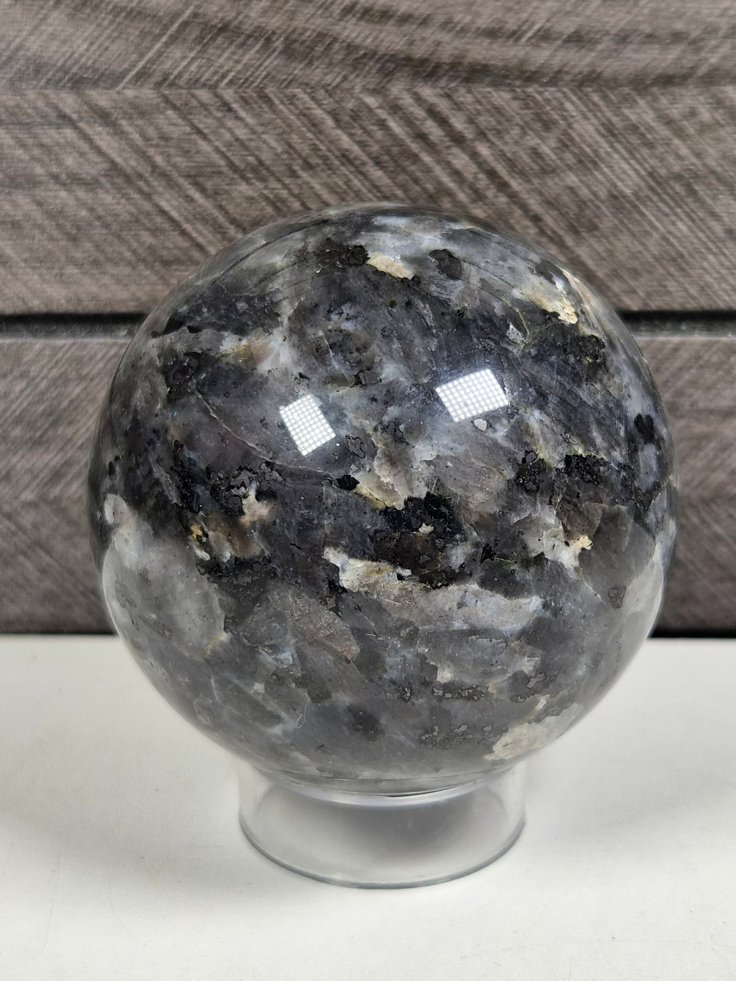 Larvikiet bol 334 gram