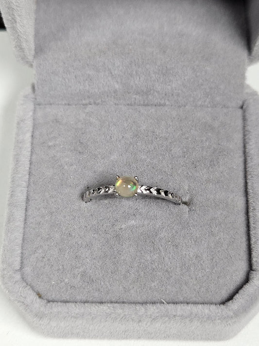 Opaal s925(zilver) verstelbare ring nr22
