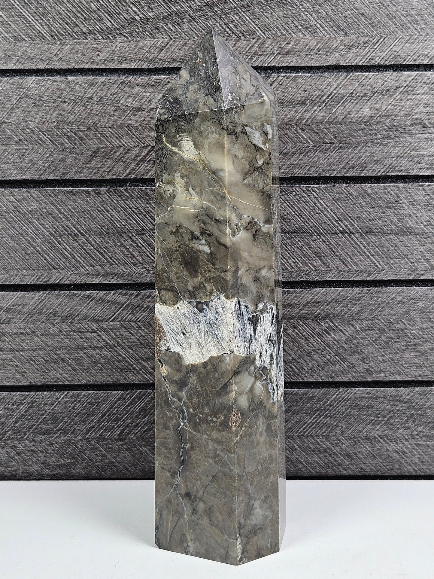 Vulkaanagaat toren 670 gram