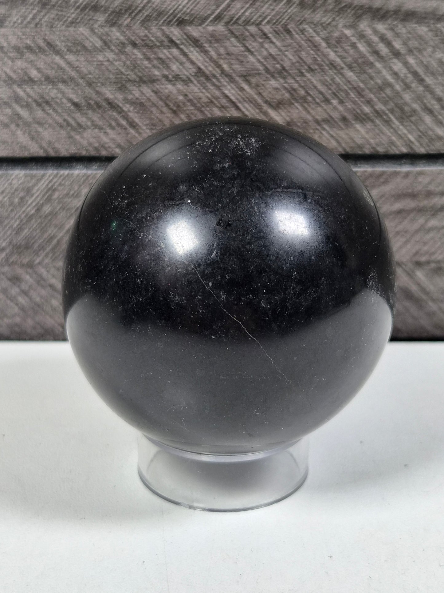 Zwarte Toermalijn bol 318 gram